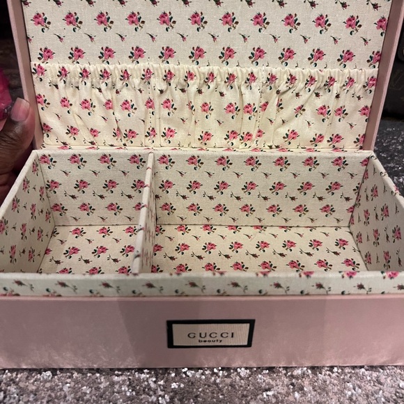 Gucci Beauty Jewelry Box-NWOT-Gift with purchase - Picture 4 of 4